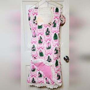 Boundary Pink Bows And Christmas Trees Reversible Gauze Plush Throw Blanket